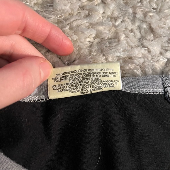 Bobbie Brooks New York Shirt - Picture 6 of 6